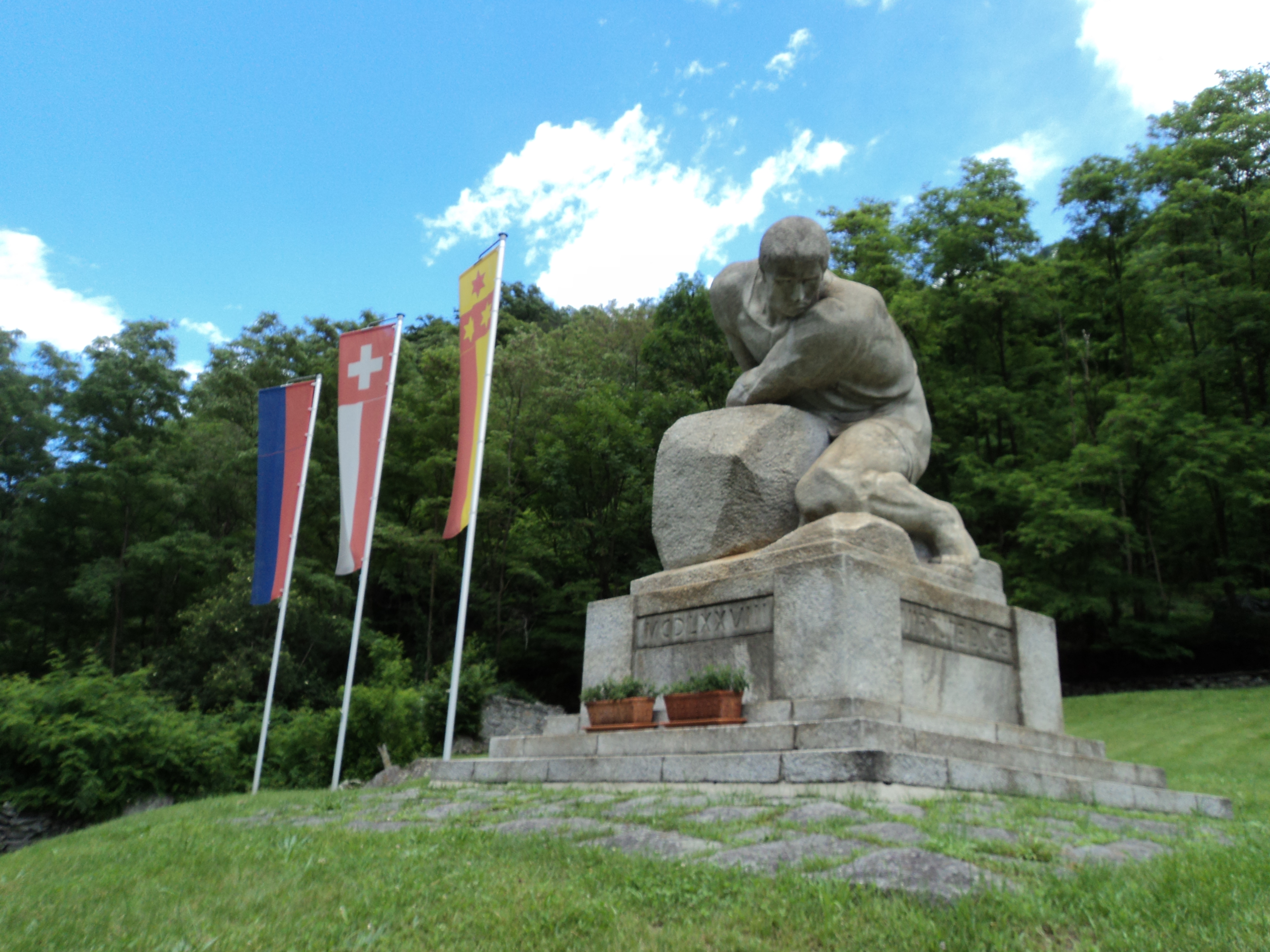 Monumento Sassi Grossi